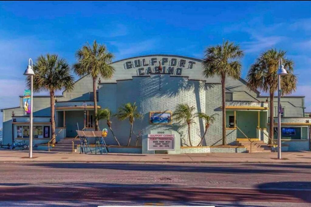 In The Center Of Gulfport, Min Away From The Beach! 세인트피터즈버그 외부 사진